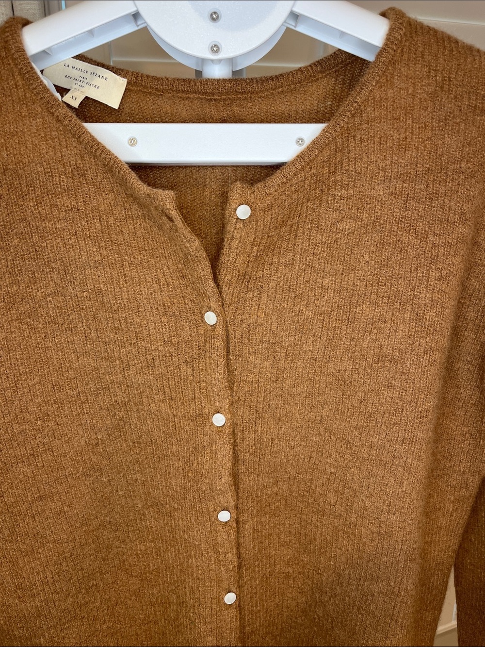 Sezane Gaspard Button-Front Crewneck Cardigan in Camel Brown XS Like New - Picture 3 of 6